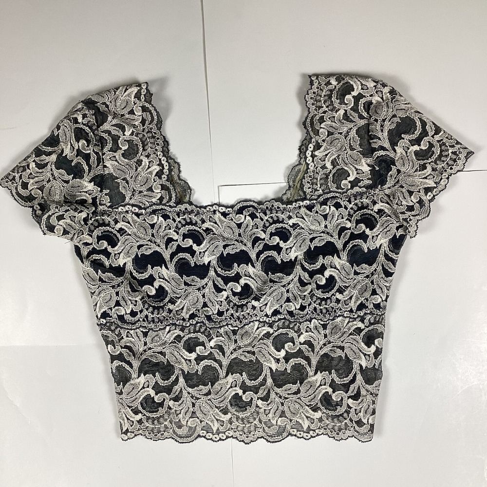 Ashlee Womens Blouse Shirt Top Sz M Medium Short Sleeve Casual Floral Comfort